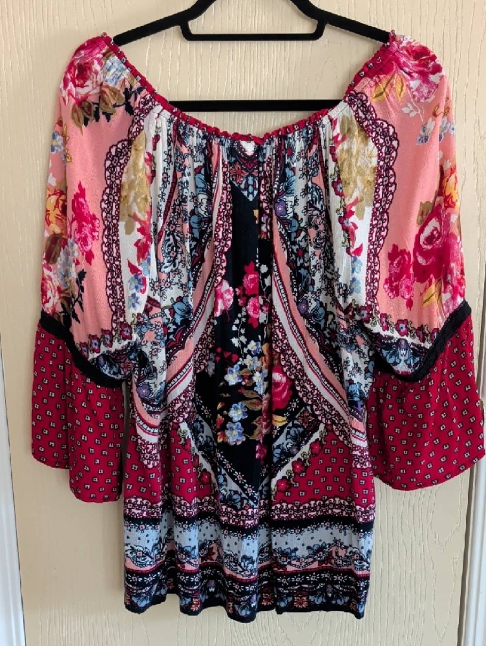 Bila Pink, Black & White Mixed Floral Peasant Tunic - Picture 3 of 9